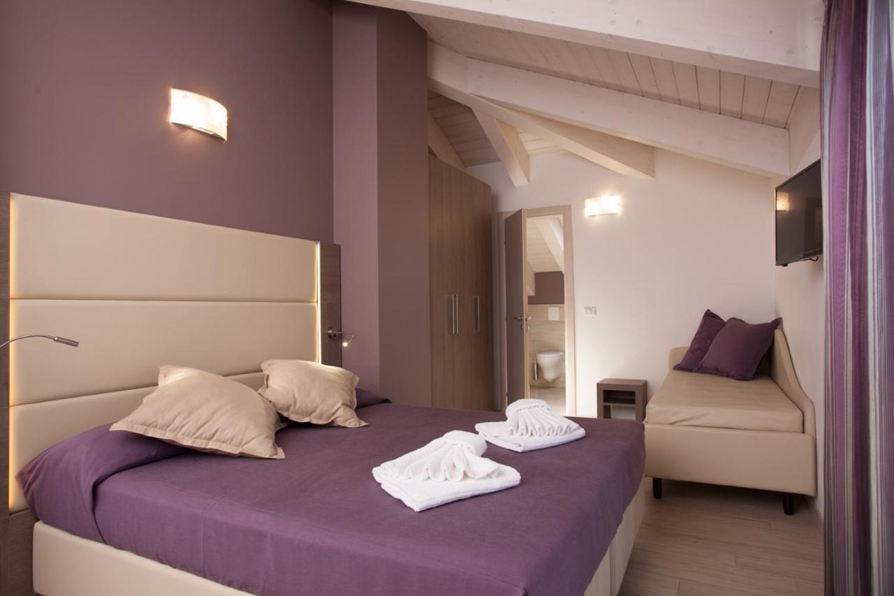 Hotel Gioia Римини Екстериор снимка