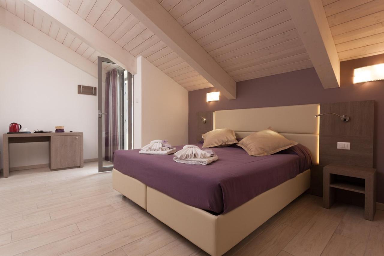 Hotel Gioia Римини Екстериор снимка