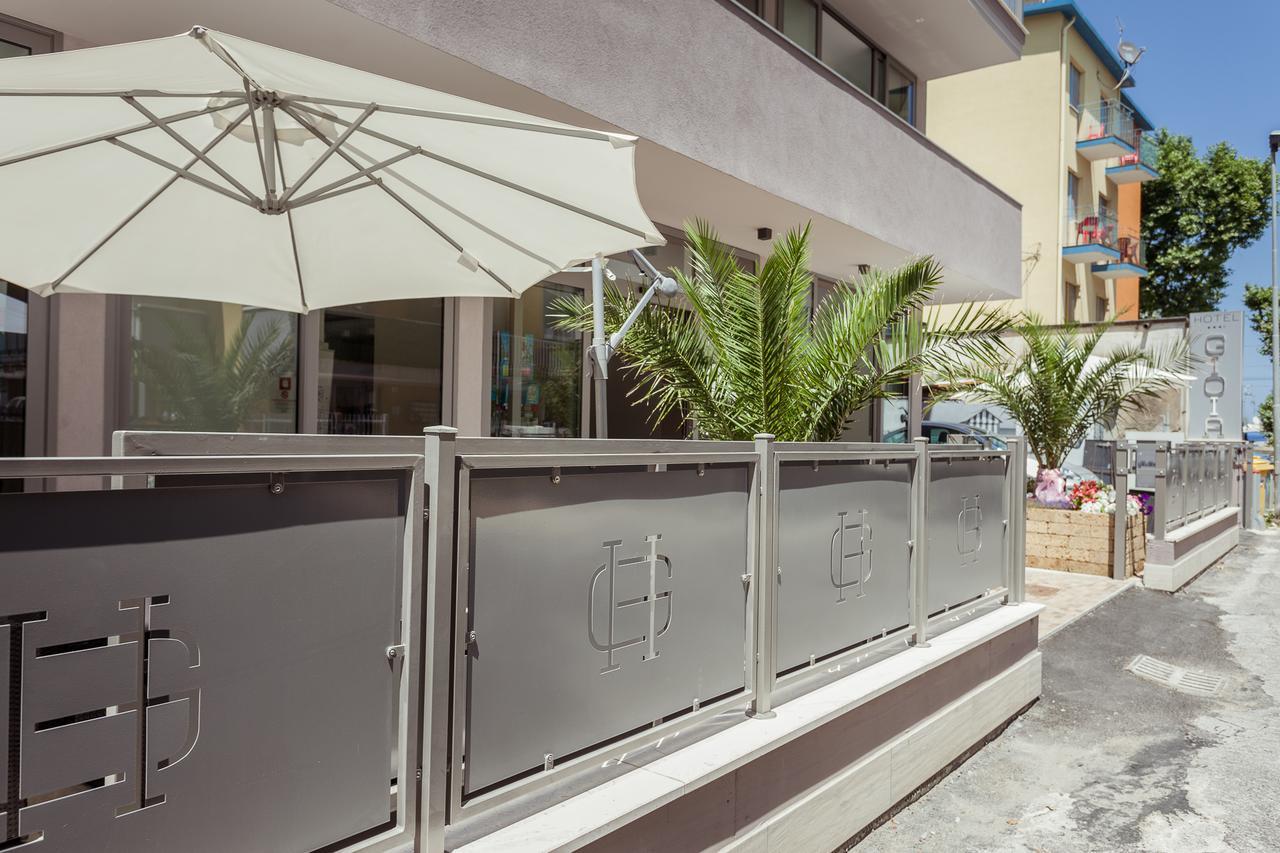 Hotel Gioia Римини Екстериор снимка